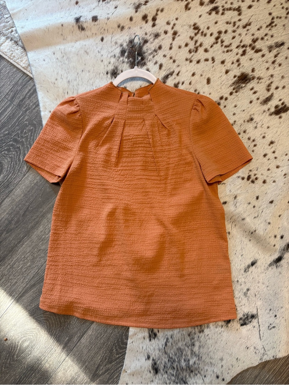 Textured Short-Sleeve Women's Top in Burnt Orange